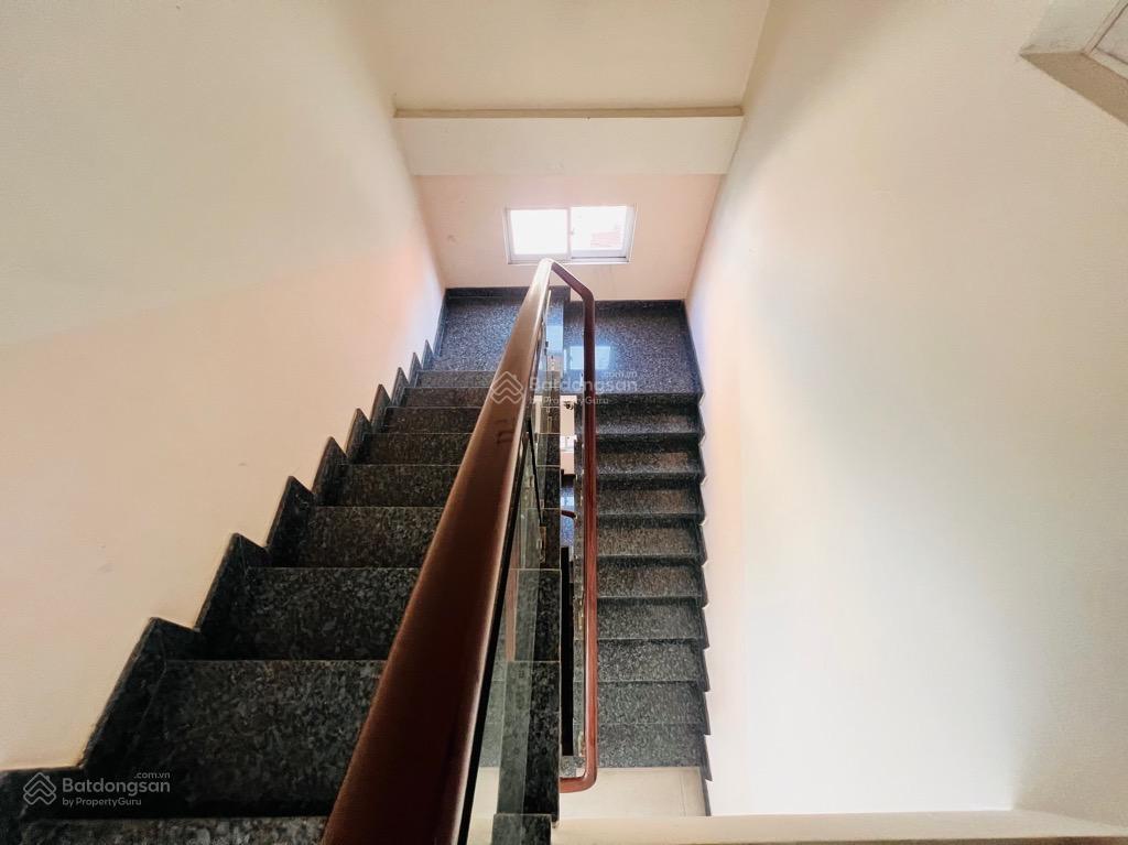 Nhà chính chủ, 4 tầng, diện tích khủng 190m2, thống nhất, gò vấp