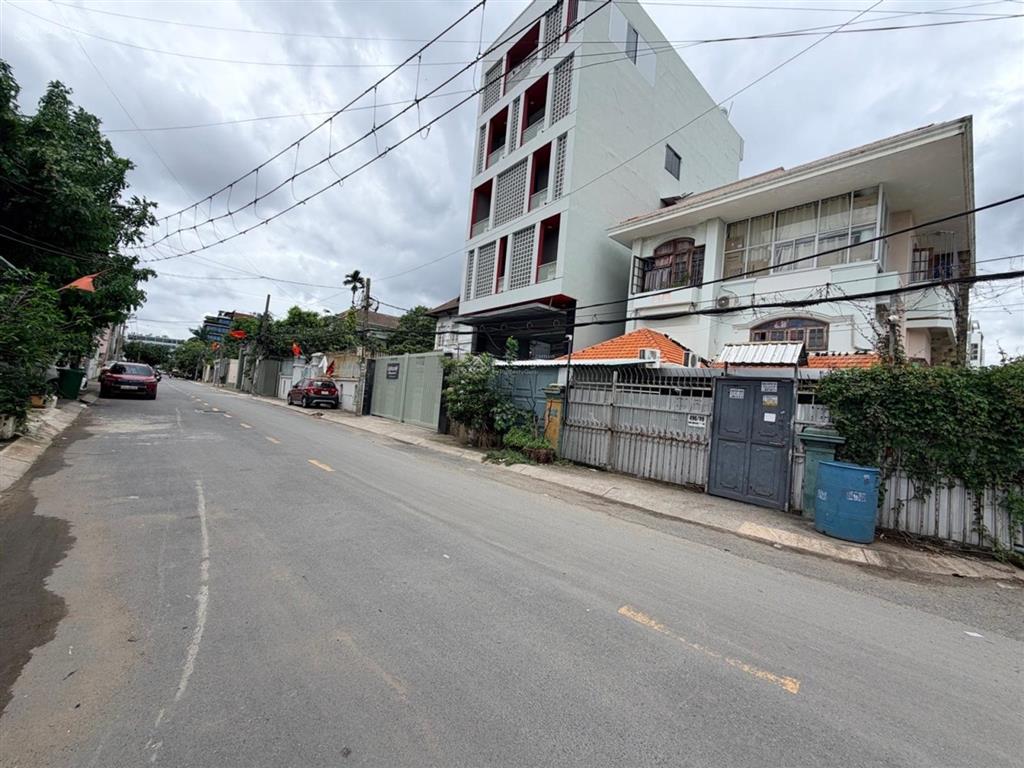 * hẻm oto thông  95m2  ngang 5,8m  dương quảng hàm  an nhơn  gò vấp  giá 9,99tỷ tl