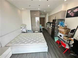 Độc quyền bán căn studio ban công ngang có sổ đỏ, tầng cao view thoáng 25m2 toà tonkin 1 giá 2,8 tỷ