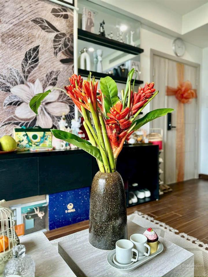 Chính chủ cần bán nhanh căn 2n+ 63m2 sẵn sổ siêu vip nội thất sang trọng tại masteri west heights