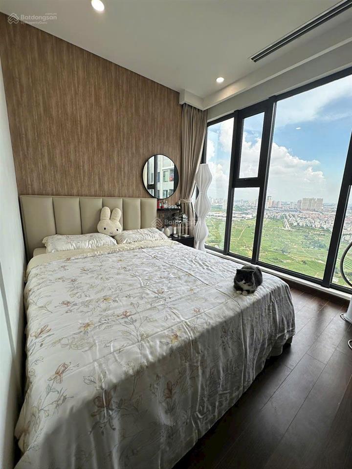 Chính chủ cần bán nhanh căn 2n+ 63m2 sẵn sổ siêu vip nội thất sang trọng tại masteri west heights