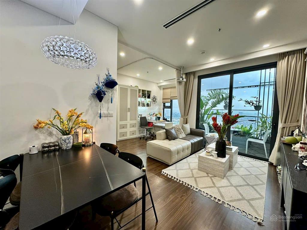 Chính chủ cần bán nhanh căn 2n+ 63m2 sẵn sổ siêu vip nội thất sang trọng tại masteri west heights