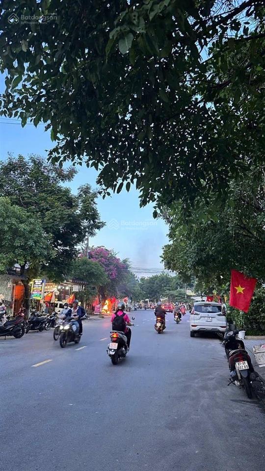 Siêu phẩm 2 lô đôi mặt tiền đường 10m5 nguyễn chánh  ngang 9m cực hiếm  cách biển 200m  gần cả