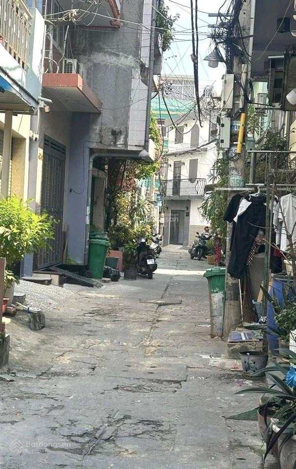 Hxh đổ cổng64m2ngang gần 4x17mnhà 2 tầngdòng tiền 10tr/ thángnhỉnh 6tỷ