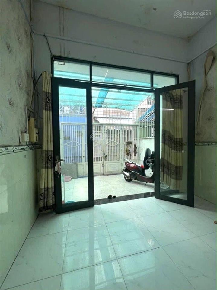 Hxh đổ cổng64m2ngang gần 4x17mnhà 2 tầngdòng tiền 10tr/ thángnhỉnh 6tỷ