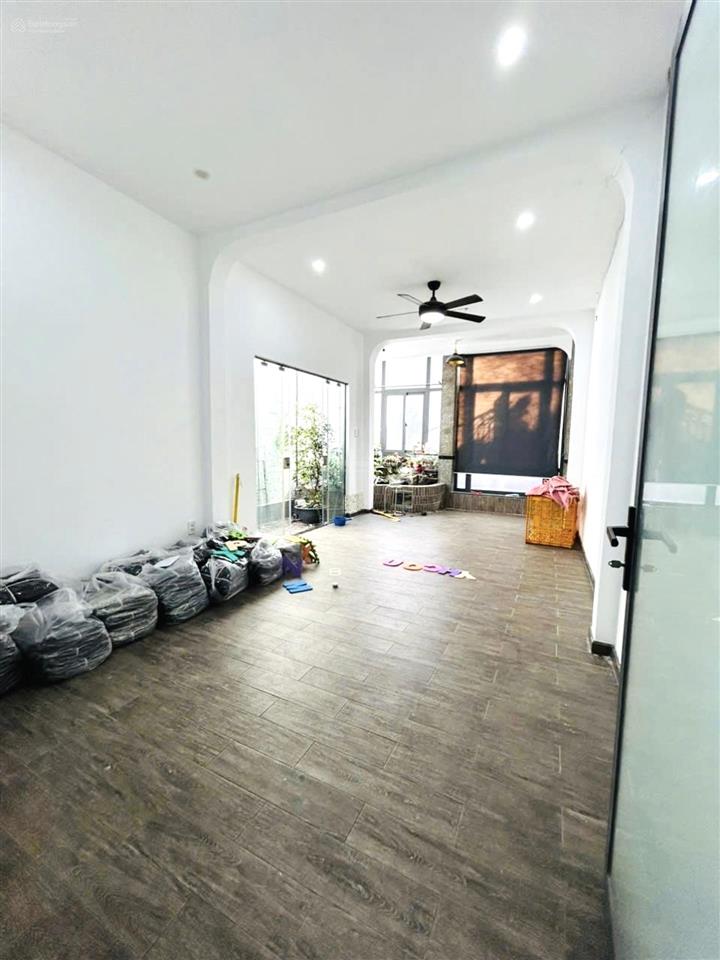 Chính chủ bán nhà 101,2m2 bàu cát oto đổ cửa 4,5x23 nhà 2 tầng giá 8tỷ5