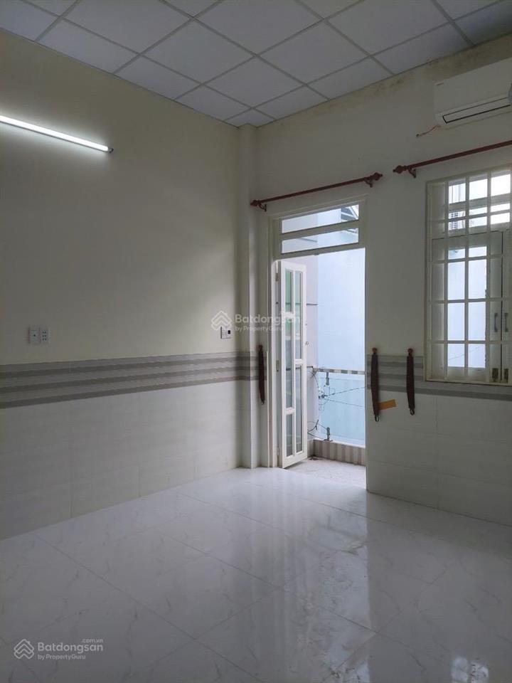 Tân bình  ngang 5x12,5m  nhà 2 tầng  62m2  giá 5tỷ2
