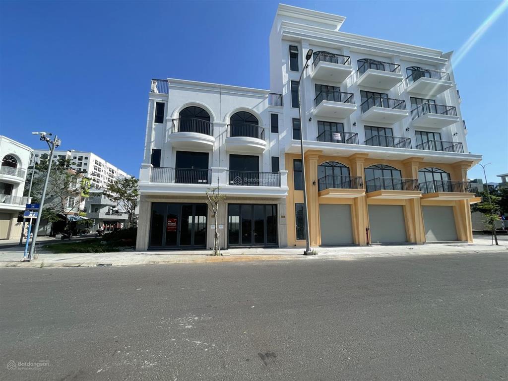 Bán nhà phố vcn phước long 2  có thể vào ở ngay