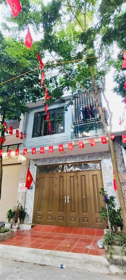 Chính chủ cần bán nhà liền kề trung văn. 50m2, 5pn, kd, oto tránh. giá 13 tỷ.