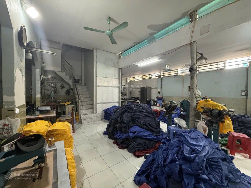 Bán nhà lô góc, hẻm ô tô hương lộ 2, bình tân, ngang 12m, ngay ngã tư 4 xã