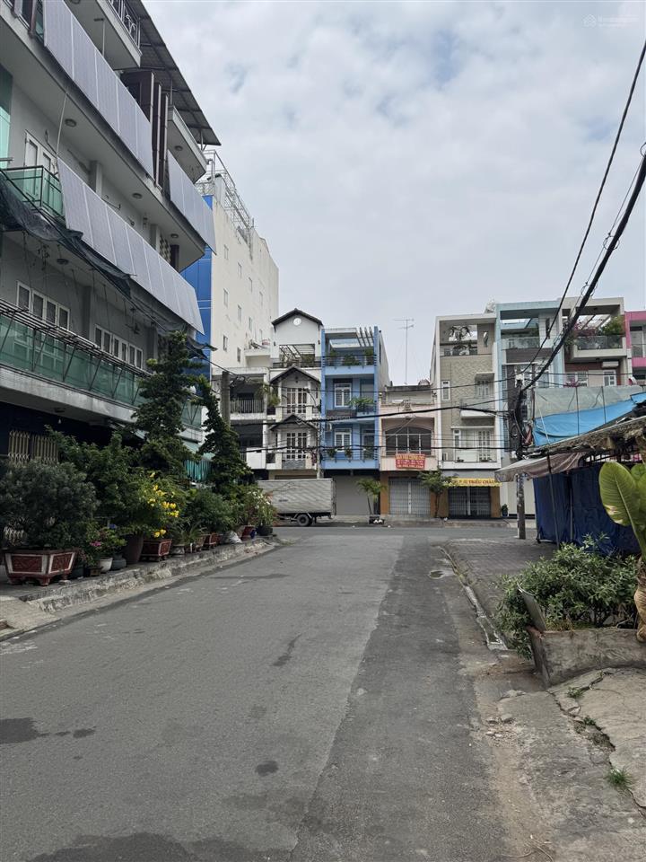 Bán nhà ngay chung cư moonlight, bình tân, 90m2, 4 tầng.