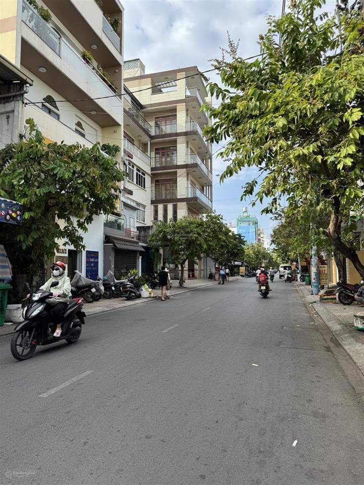 Mặt tiền kinh doanh lê văn quới, bình tân, ngang 8.2m, 3 tầng btct.