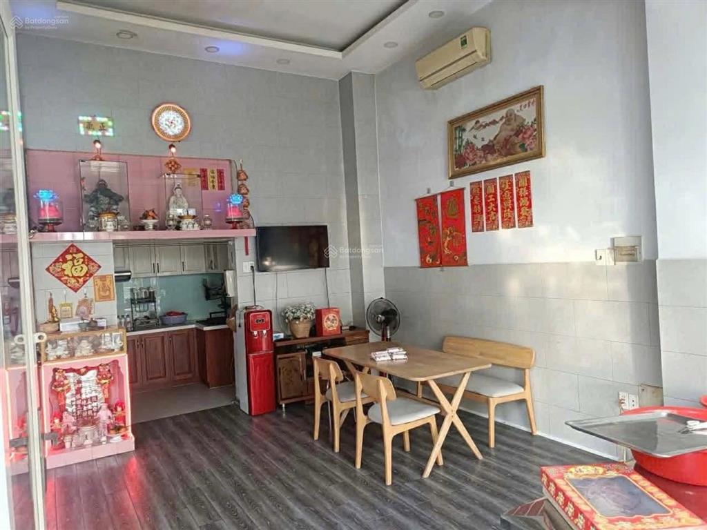 Mặt tiền kinh doanh lê văn quới, bình tân, ngang 8.2m, 3 tầng btct.