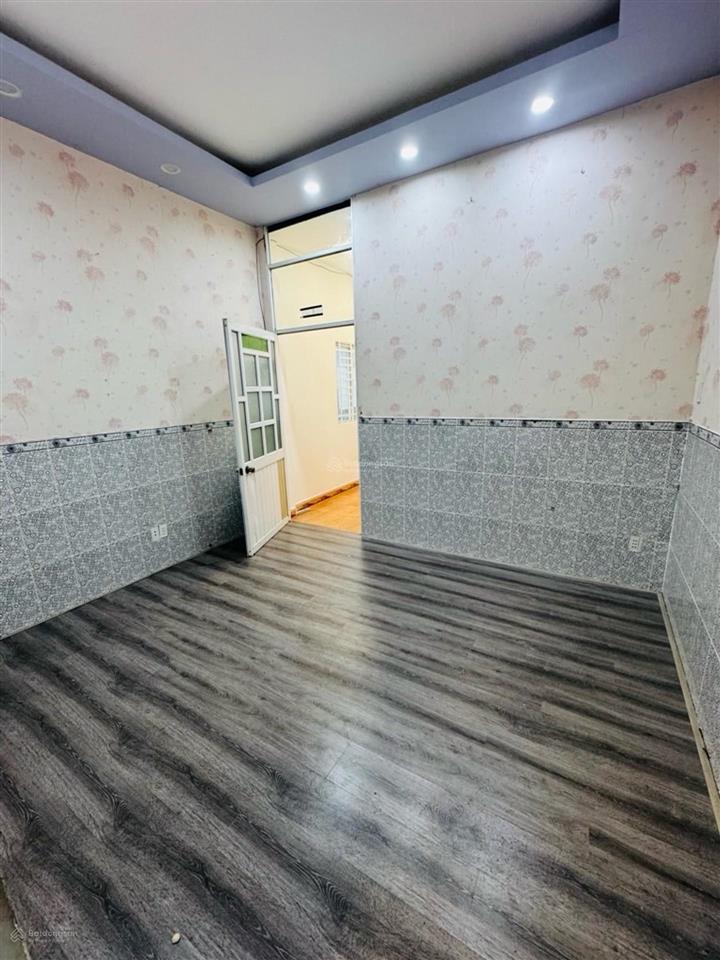 Bán nhà đường số 6 ngay chợ da sà bình tân  72m22