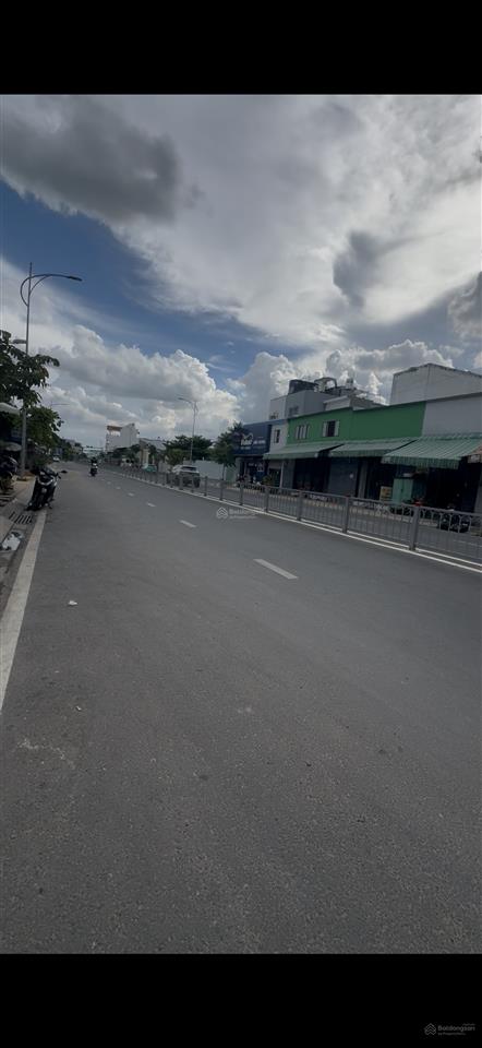 Bán nhà trung tâm bình tân130m²mặt tiền kinh doanh.