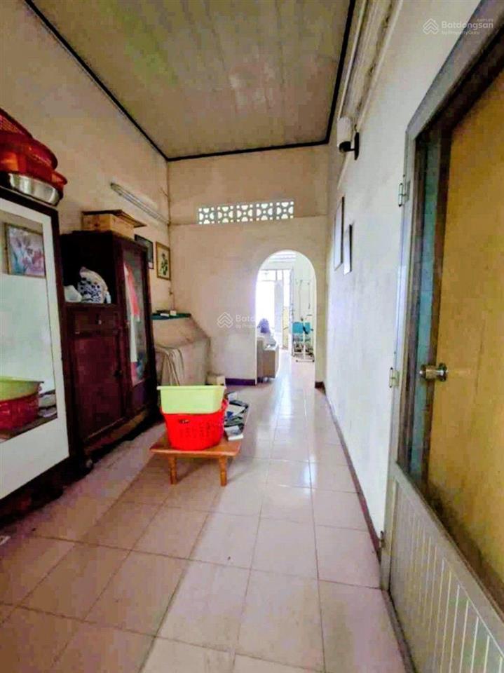 Nhà cũ 9 chủ lâu đời  nhiêu tứ  phú nhuận  5,4*18m  88m2  sát coopmart, ngõ hxh  chỉ 9,8 tỷ