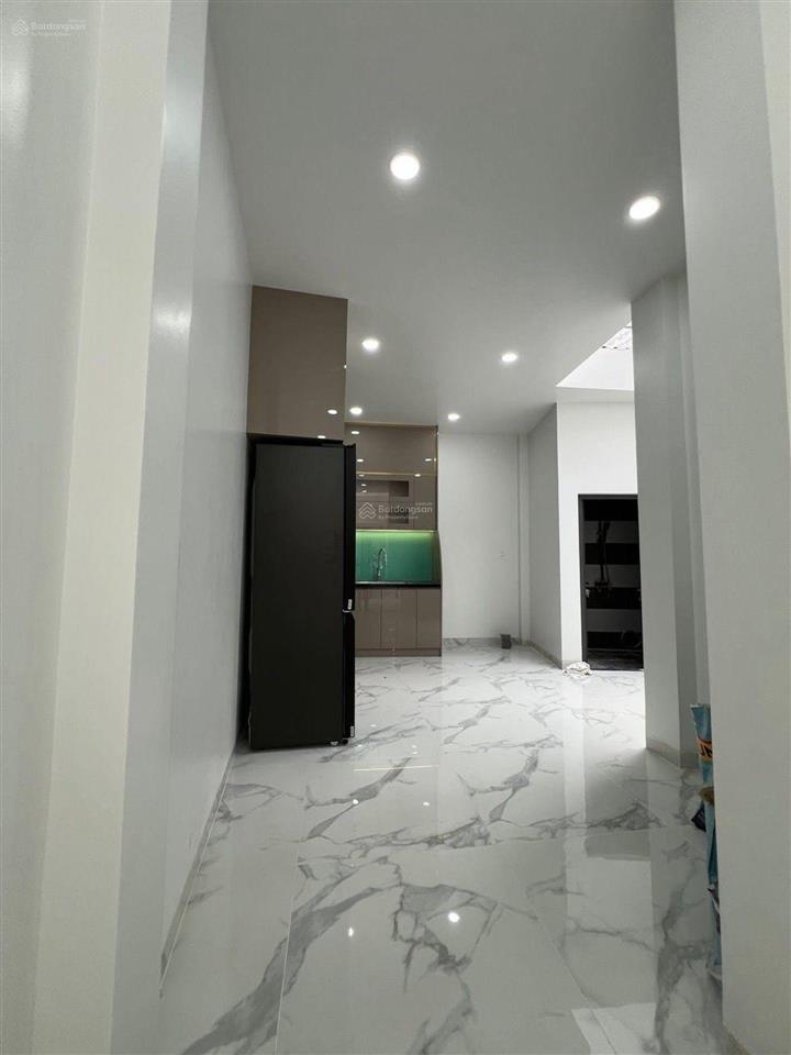 Hxh thông nguyễn văn đậu p. gia định  sát mặt tiền  5 tầng btct  3pn  4wc, nội thất, 10,8 tỷ