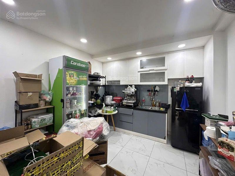 Sos  lê văn duyệt  bình thạnh  xe tải tránh  79.2m2 (4x20m) 7 tầng  thang máy  10pn  17,9 tỷ