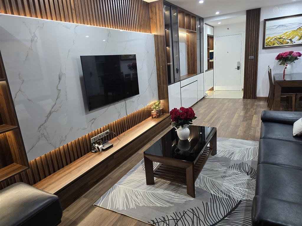 Bán căn góc 3pn tầng trung tòa r3 goldmark