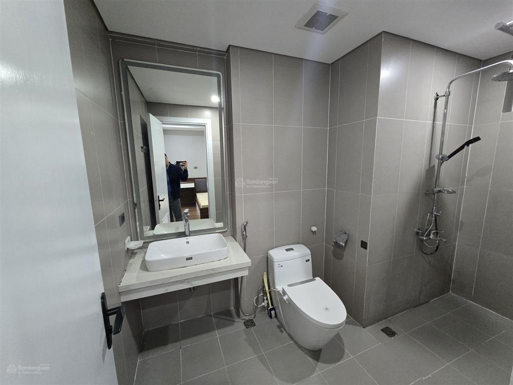 Bán căn góc 3pn tầng trung tòa r3 goldmark