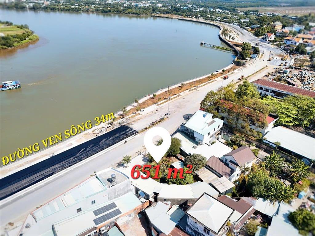 Bán đất (dt 651m2  ngang 28m) sổ riêng thổ cư đường 40m view sông bờ kè bửu long. giá chỉ 25 tỷ