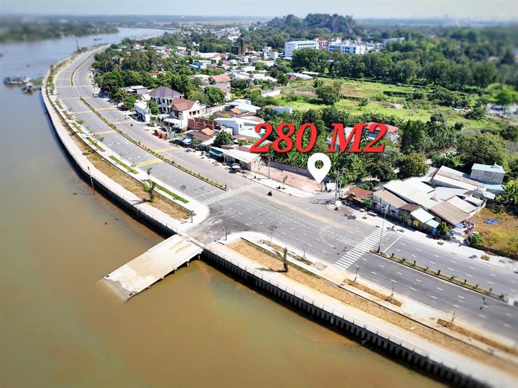 Bán lô đất (góc 2 mặt tiền). dt 280m2 thổ cư 100% đường 40m + vỉa hè 5m view sông bờ kè bửu long