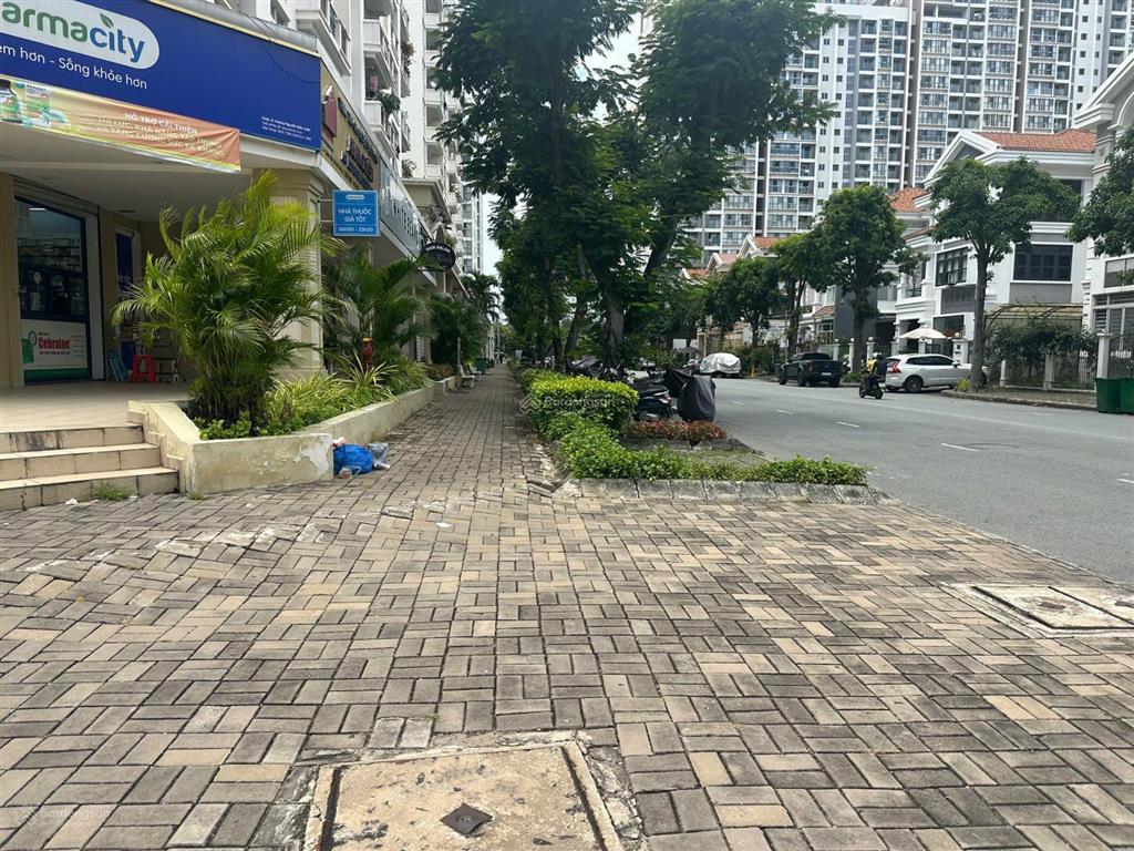 Bán shop 32 đường c, cảnh viên 2, 111m2 giá 25 tỷ phú mỹ hưng quận 7