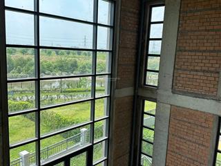 Nhượng villa vip sổ 900m2. gs metrocity nhà bè (zeitgeist nhà bè),dt sử dụng đến 1900m2, giá inbox