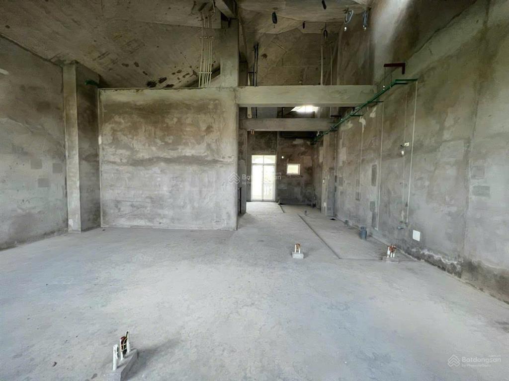 Bán biệt thự b206 chateau, phú mỹ hưng q7, giá 95 tỷ 7.5x26m hướng tây nam