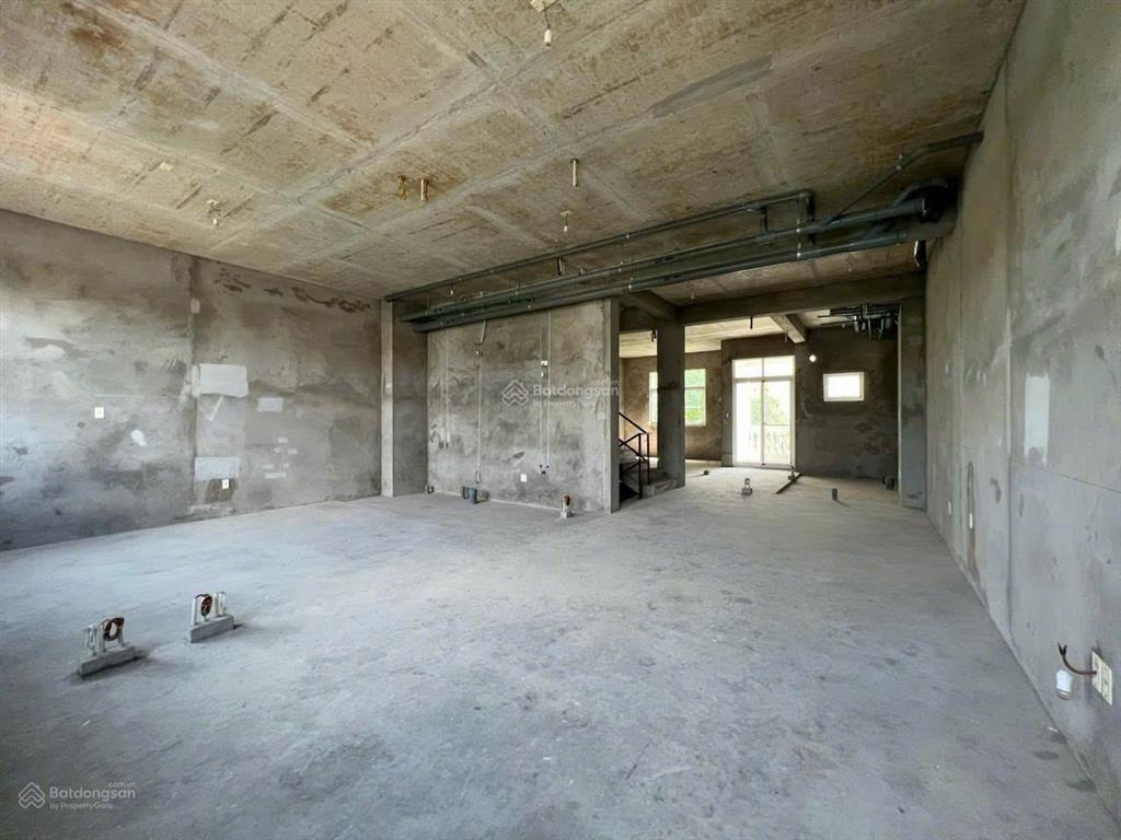 Bán biệt thự b206 chateau, phú mỹ hưng q7, giá 95 tỷ 7.5x26m hướng tây nam