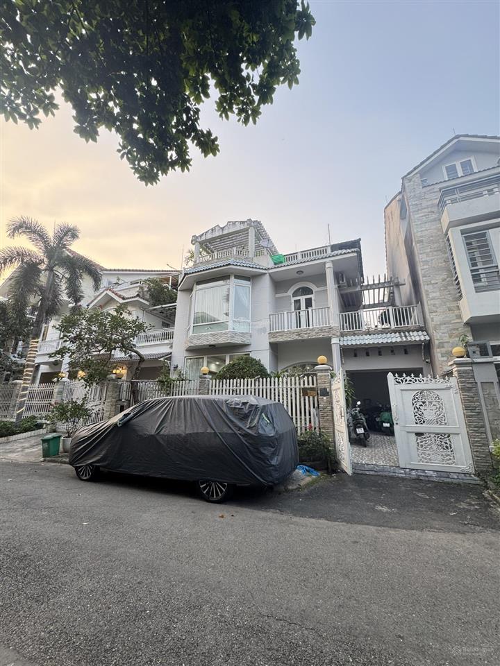 Bán biệt thự 4pn, 54 tỷ tại khu phố nam thông i, tân phú, q7, hcm