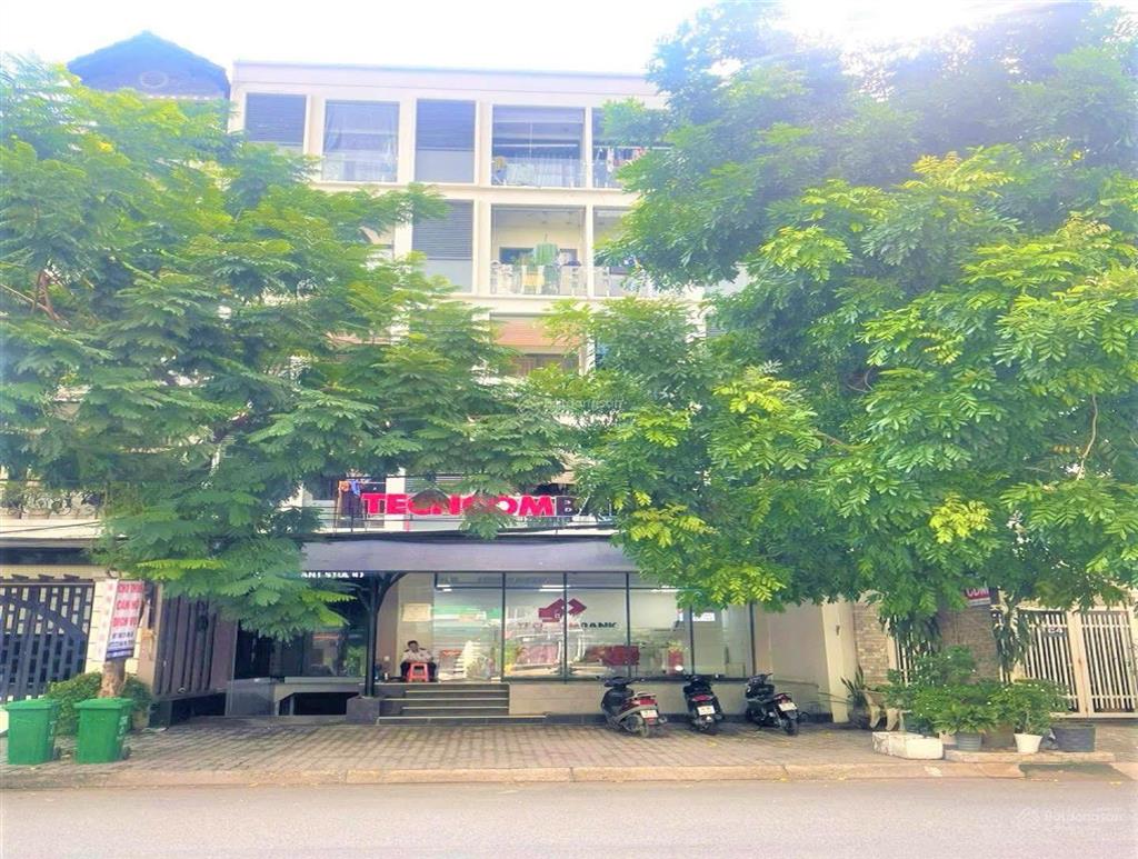 Bán nhà mặt phố tại c2c3 kdc vạn phát hưng, 35 tỷ, 180m2, view đẹp