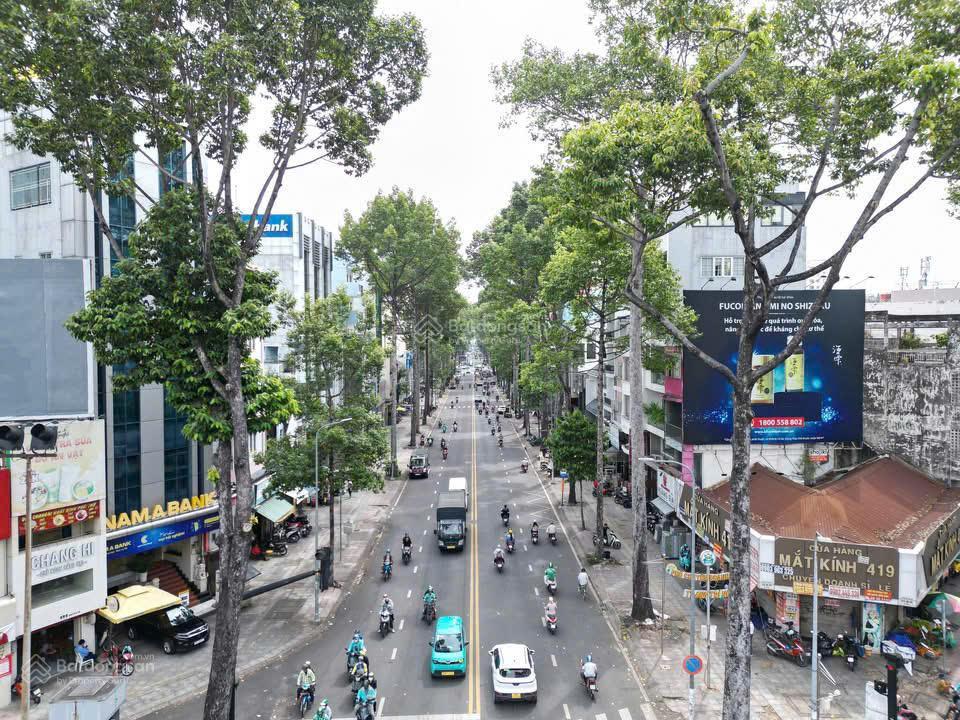 Bán tòa nhà mặt tiền ngô gia tự quận 10 giá 210 tỷ thế đất nở hậu lớn, kết cấu cao tầng độc bản