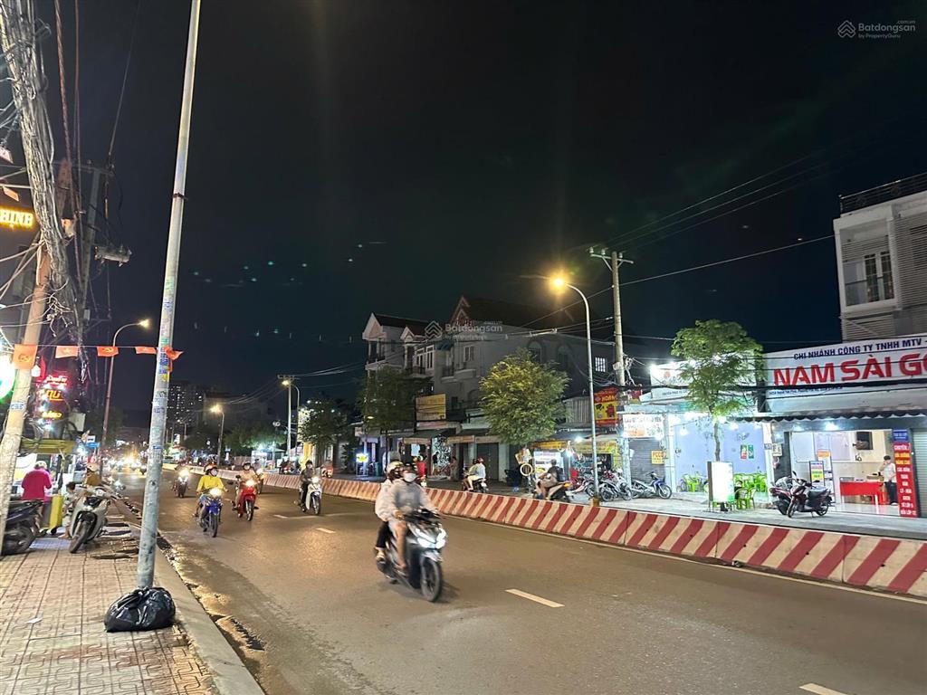 Bán nhà mặt tiền huỳnh tấn phát diện tích 524m  giá 85 tỷ