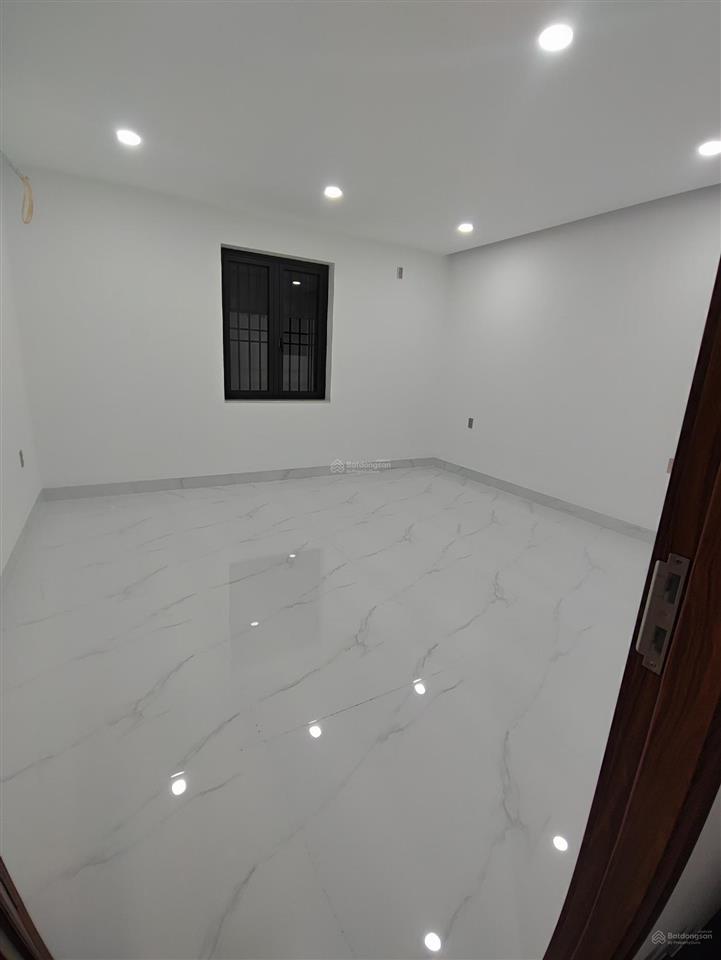 Cho thuê mặt bằng kinh doanh trên trục đường thích quảng đức, hà quang 1