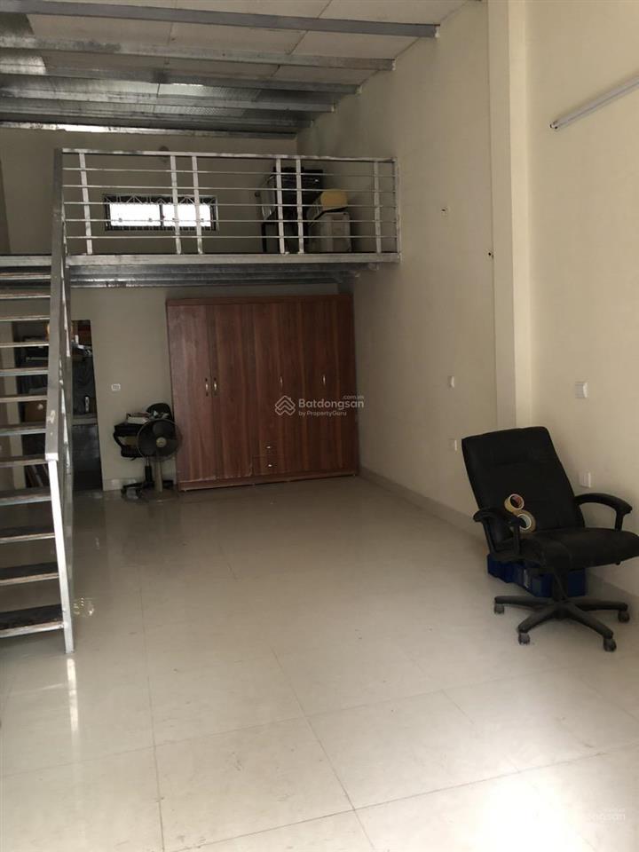 Chuyển nhượng 31,6 m2 đất vuông 3.78xgia tự 8.3m ngõ 2m