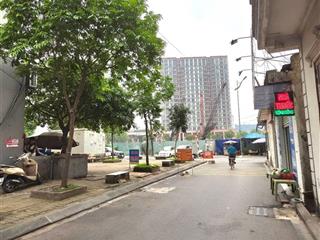 Bán nhà ngọc thụy  long biên  ngõ ô tô  7.9 tỷ, 40m, mt 4m