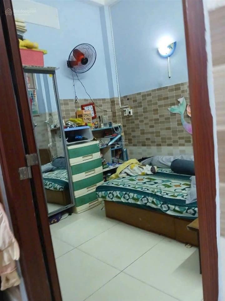 Nhà bán 65 m2 đường lò gốm 2 tầng btct vào ở ngay chỉ 5.999 tỷ