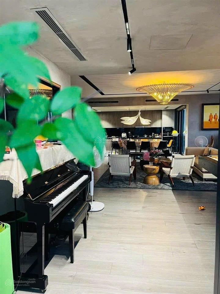 Bán penthouse hoa hậu aqua central 44 yên phụ, ba đình, hn full nội thất xịn.  0942 033 ***