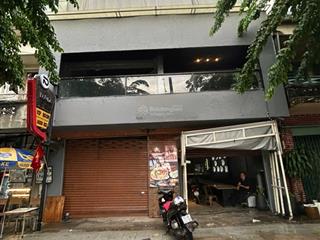 Cho thuê mt võ văn kiệt, q1  3 tầng, có nhiều phòng vip, dt 8,5m x 26m  kd tự do