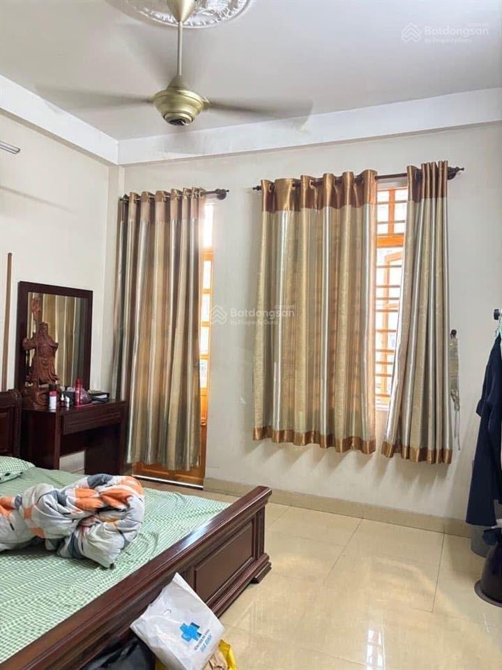 Bán gấp nhà 5 tầng có gara ô tô ngủ trong nhàdt 63m