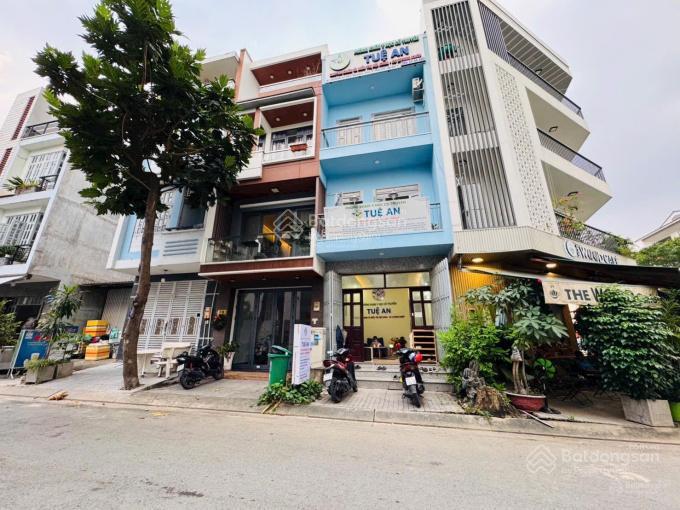 Bán nhà siêu vị trí mặt tiền hoa mai  dt 8x18m  4 tầng  giá bán 52 tỷ tl