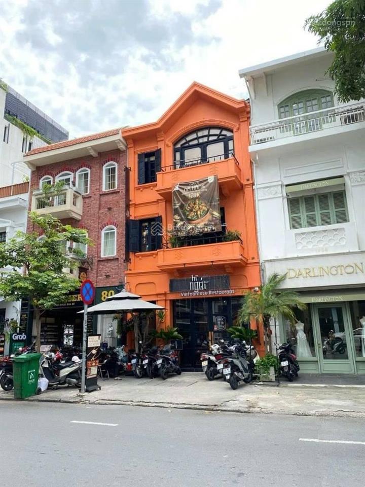 Vị trí siêu đẹp  mt trần hưng đạo, quận 1  8x25m  3 tầng  hđ thuê 200 triệu/th  giá 113 tỷ