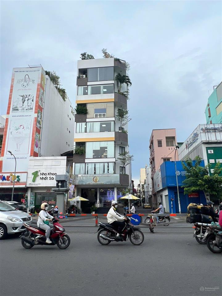 Mẹ tôi bán nhà mt hai bà trưng, quận 1  8.5x22m  3 tầng  hđt 250 triệu/th  giá 72 tỷ tl