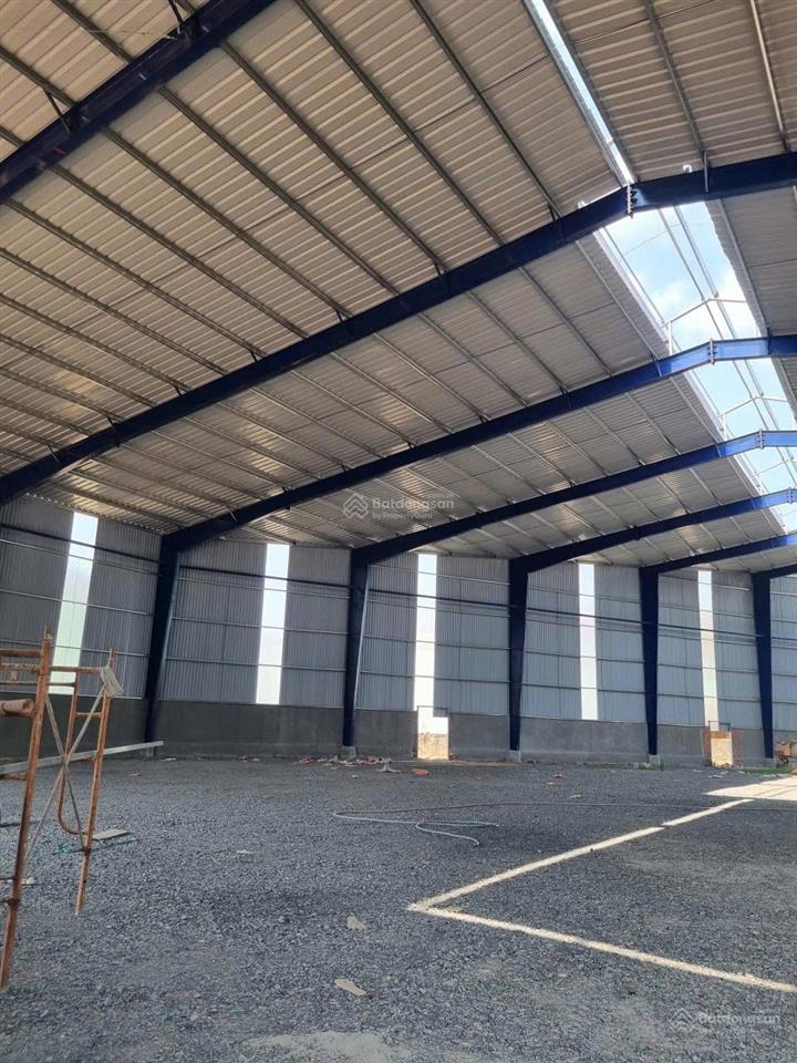 Cho thuê xưởng sàn xuất 4000m2 trong kcn thạnh phú giá 160tr