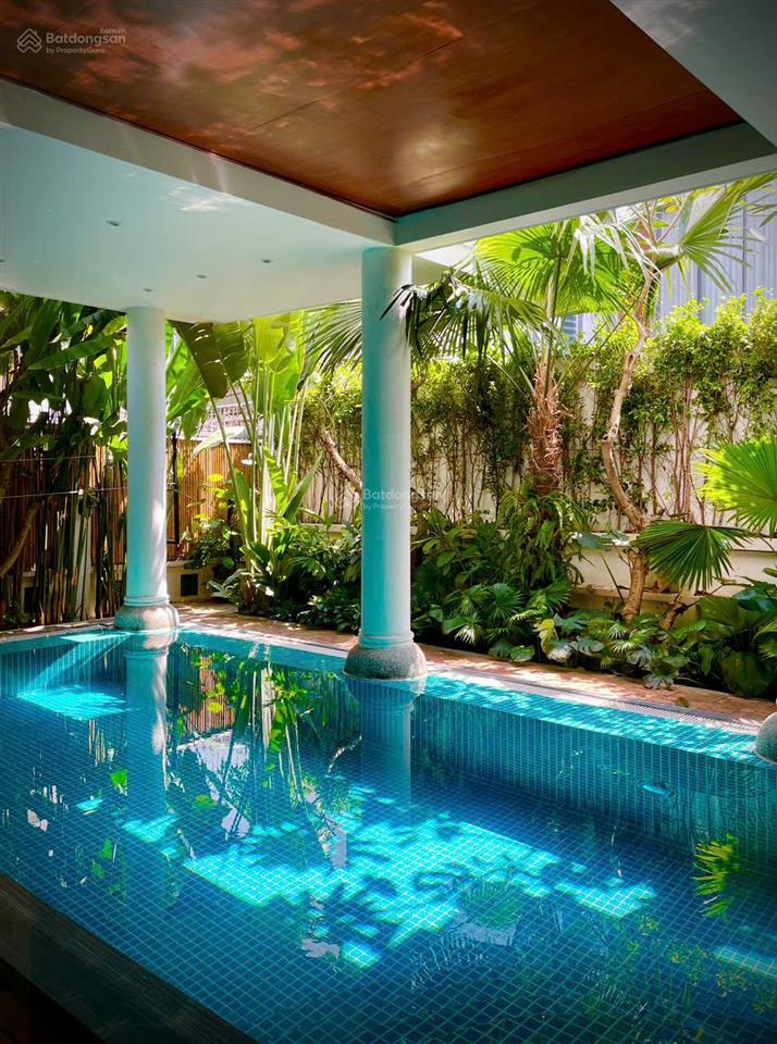 Bán siêu biệt thự khu compound hoa hồng, quận 2  dt 10 x 30  kc 3 tầng  giá 58 tỷ