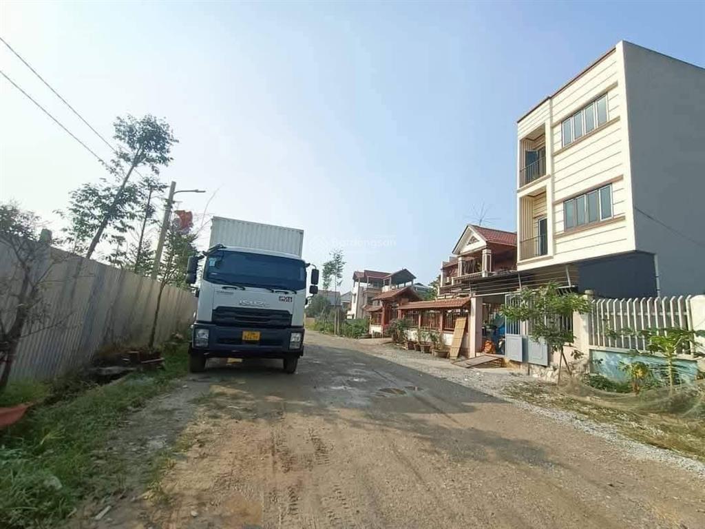Bán 65m2 lô góc bìa làng nguyên khê, đường 17m view đường võ nguyên giáp