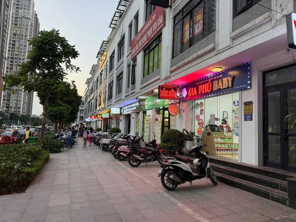 Chính chủ bán gấp mặt phố hàm nghi, mỹ đình 108m2 5t mt 6m lô góc, thang máy giá rẻ 55 tỷ ctl