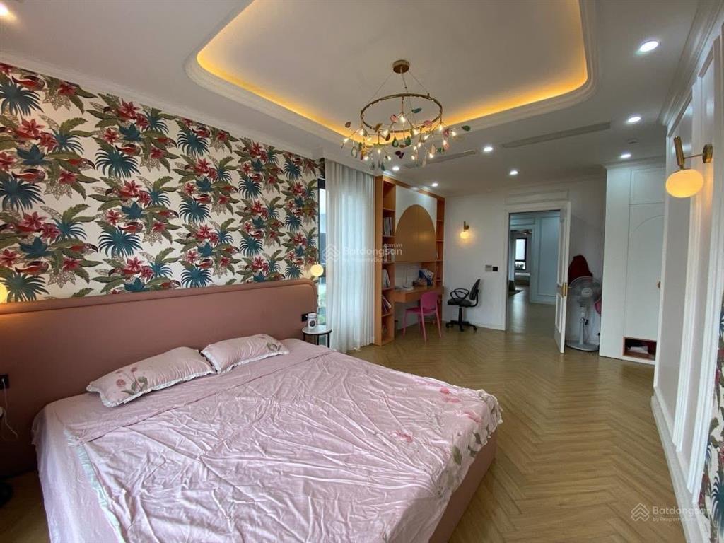 Chính chủ bán gấp mặt phố hàm nghi, mỹ đình 108m2 5t mt 6m lô góc, thang máy giá rẻ 55 tỷ ctl