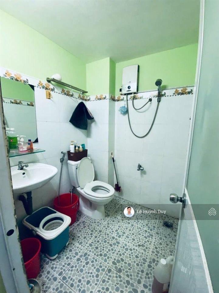 Phú nhuận  33m2  nở hậu  hẻm thông  ở ngay  4.5 tỷ